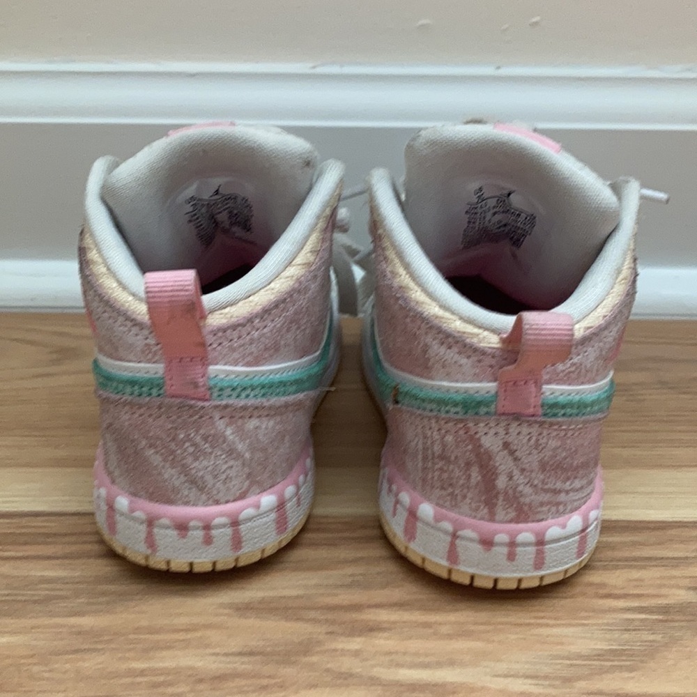 Jordan kids 1 mid SE ice cream - Picture 3 of 5